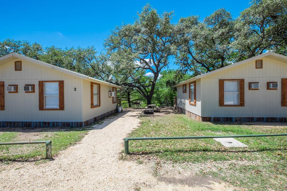 River Bluff Cabins Rio Frio Bagian luar foto
