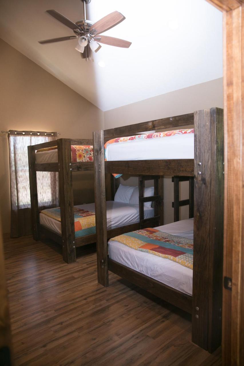 River Bluff Cabins Rio Frio Bagian luar foto