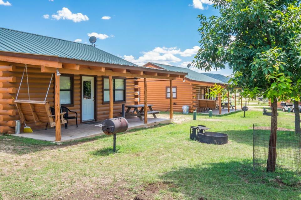 River Bluff Cabins Rio Frio Bagian luar foto